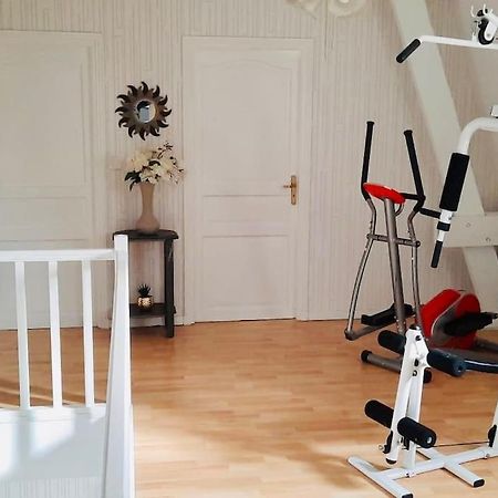 La Maraitiere Villa Guines Bagian luar foto